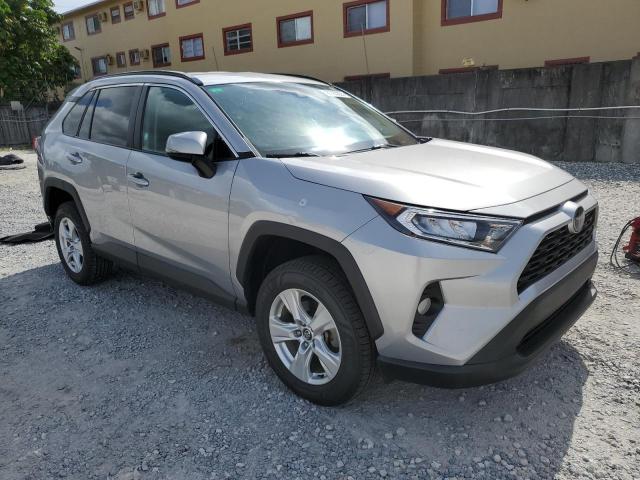 Toyota RAV4 Xle Image 9