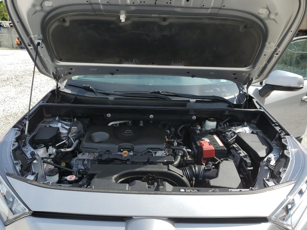 Toyota RAV4 Xle Image 10