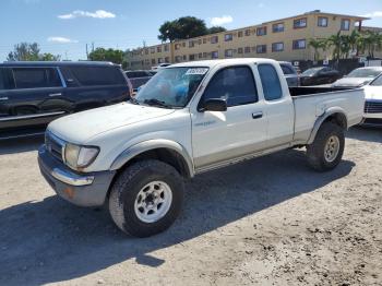 Salvage Toyota Tacoma