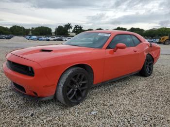  Salvage Dodge Challenger