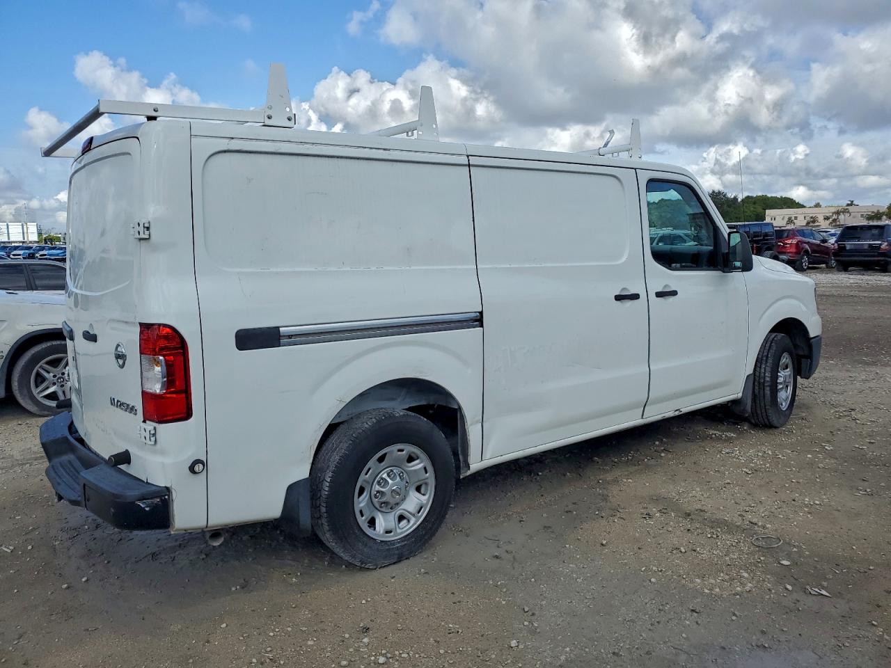 Nissan Nv 1500 S Image 6