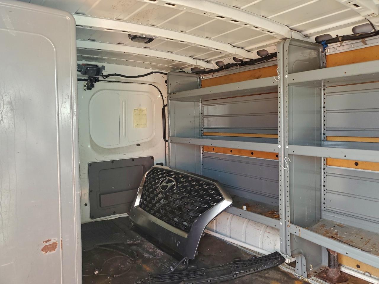 Nissan Nv 1500 S Image 12