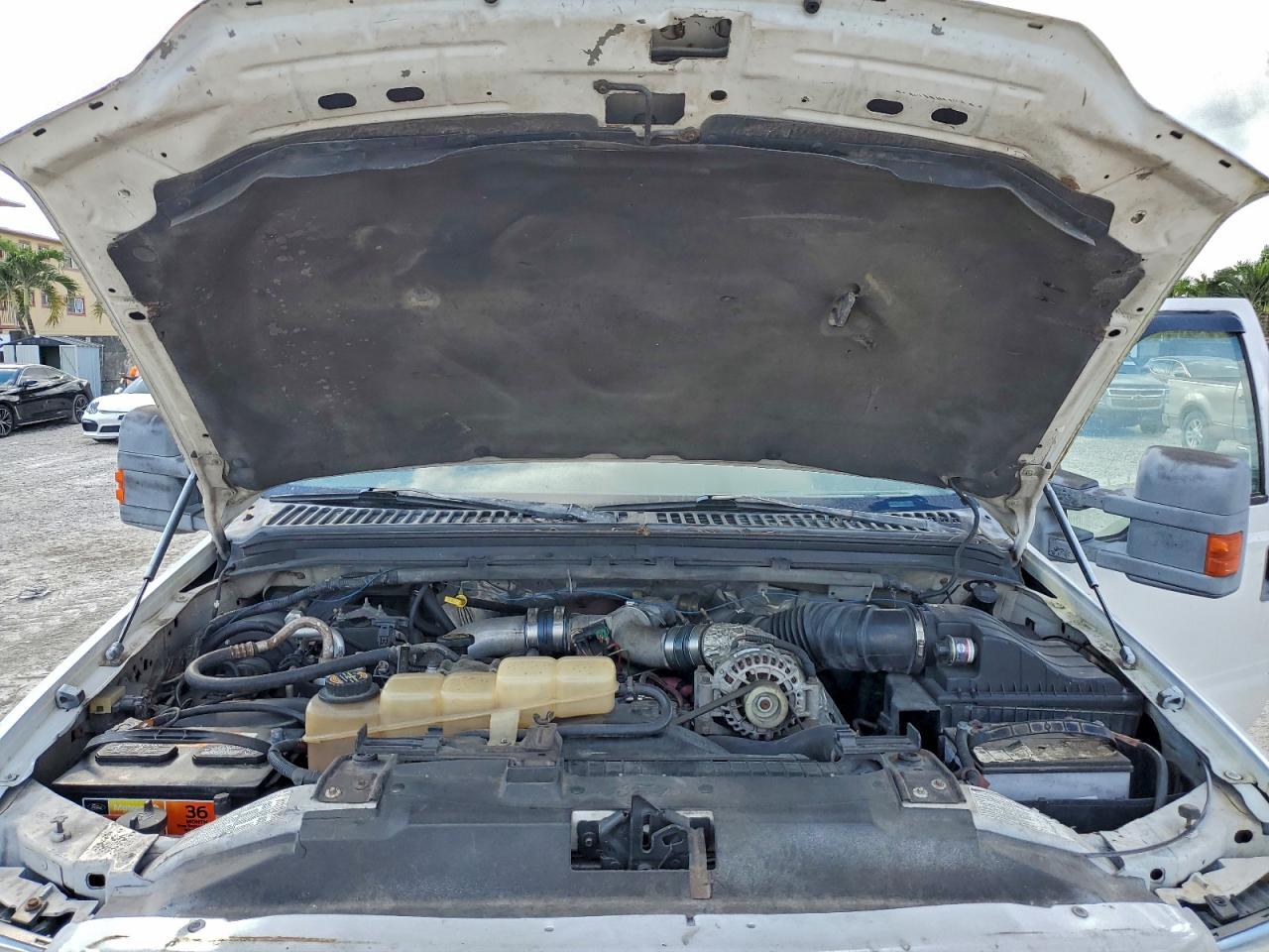 Ford F-350 Srw Super Duty Image 6