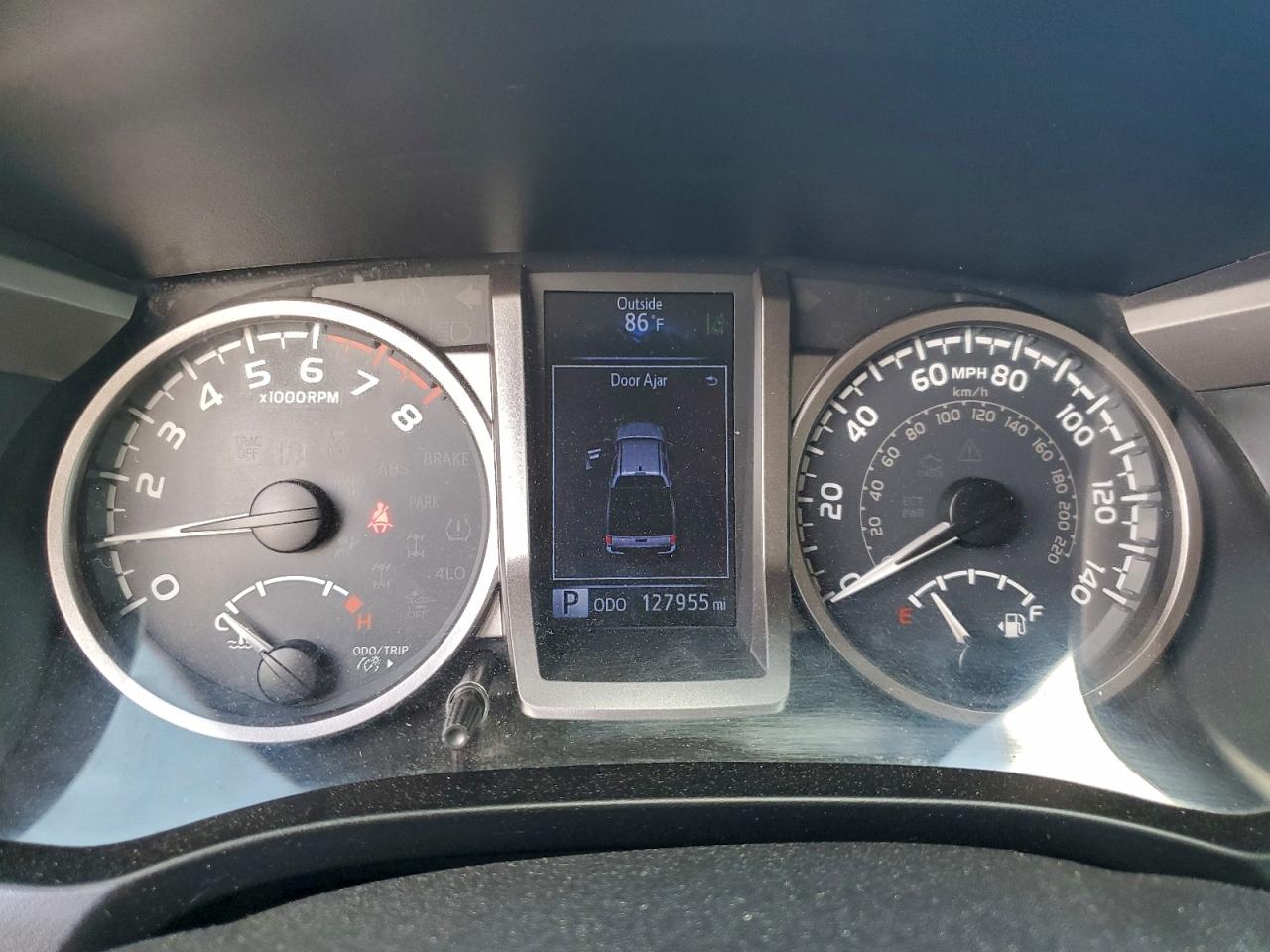 Toyota Tacoma Double Cab Image 7