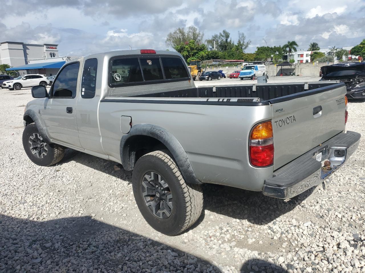 Toyota Tacoma Xtracab Prerunner Image 7