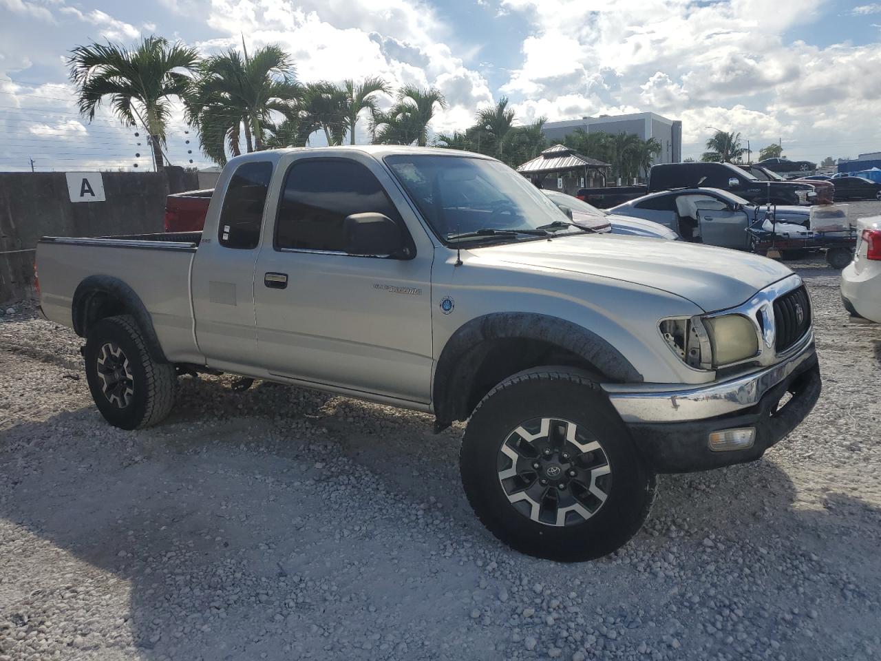 Toyota Tacoma Xtracab Prerunner Image 2