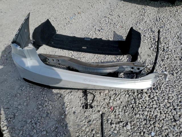 Lexus LS 500 Base Image 13