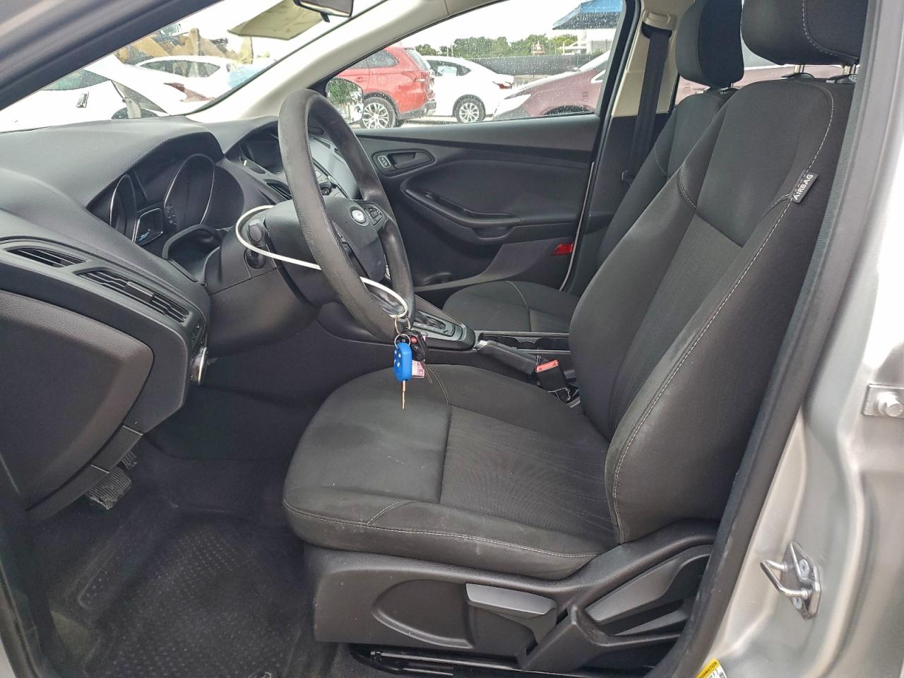 Ford Focus S Image 5