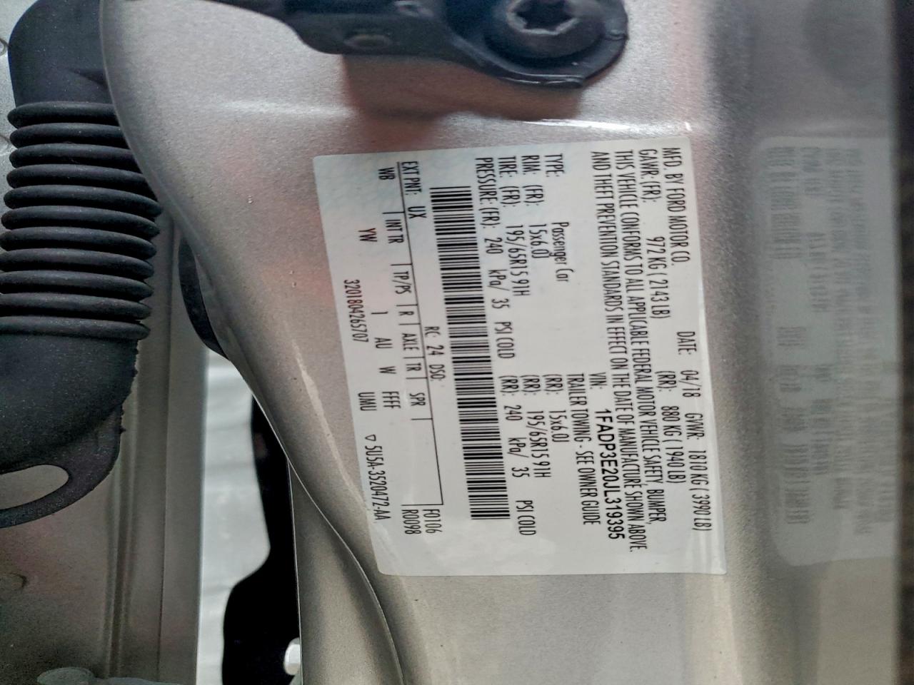 Ford Focus S Image 8