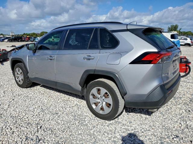 Toyota RAV4 Le Image 13