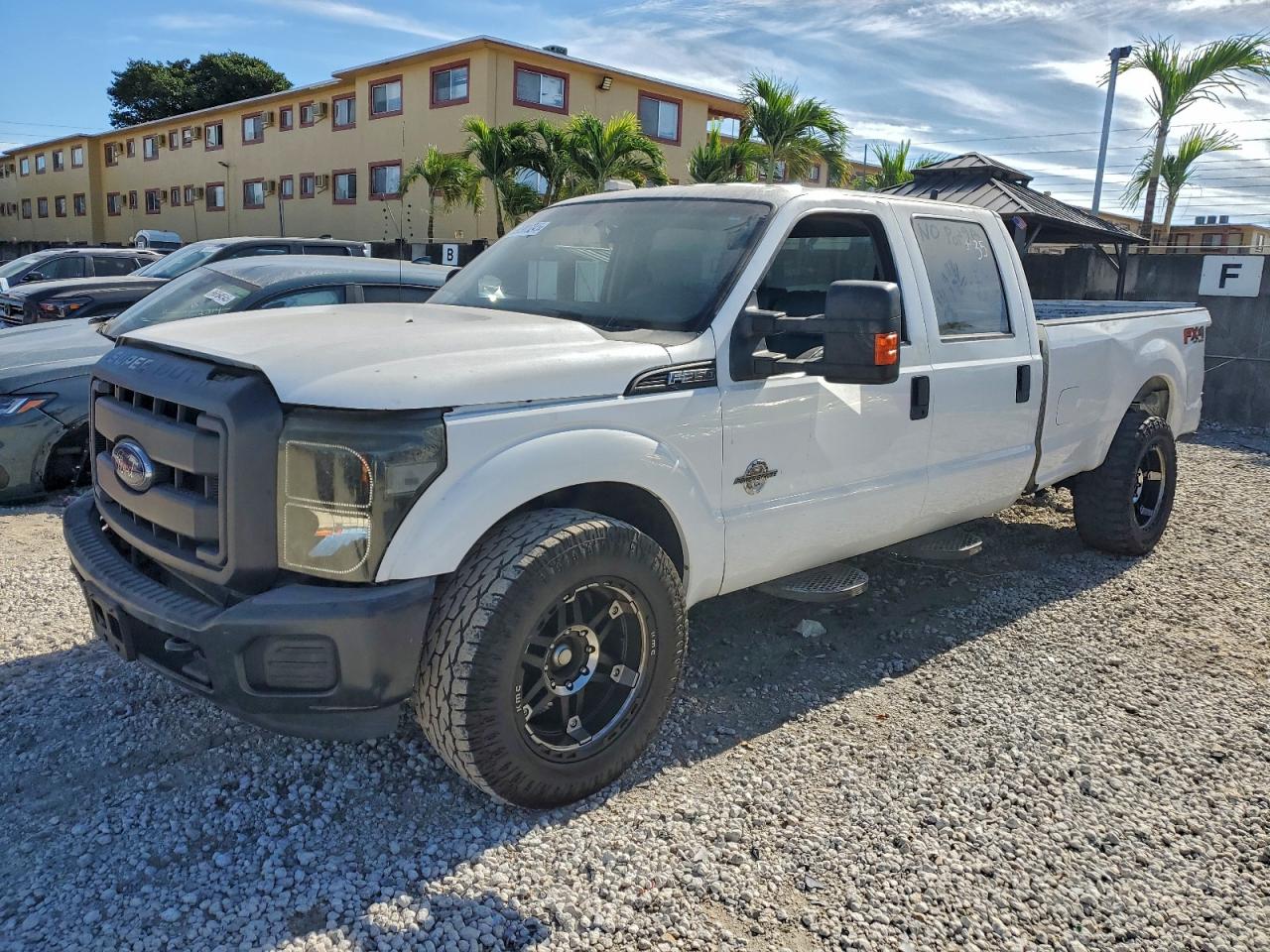 Ford F-350 Super Duty Image 1