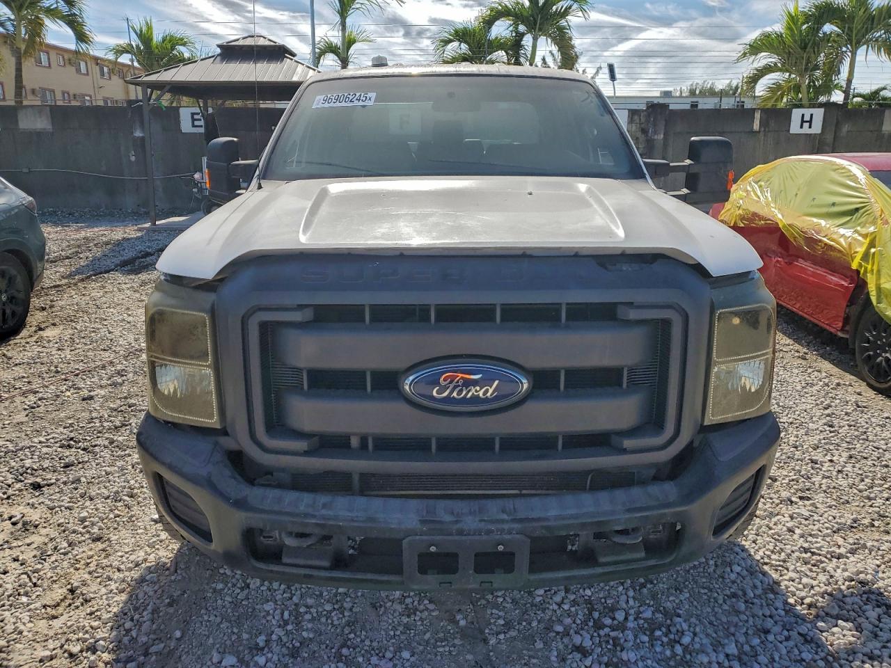 Ford F-350 Super Duty Image 5