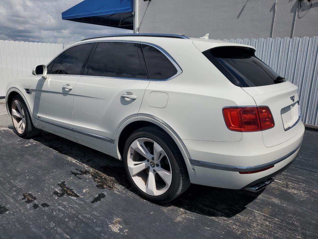 Bentley Bentayga Image 6