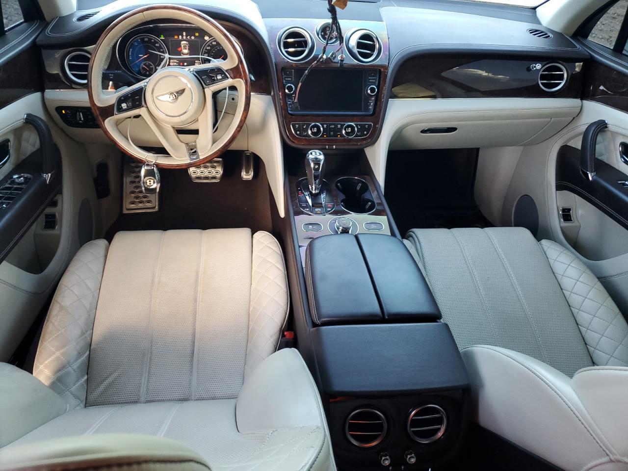 Bentley Bentayga Image 8