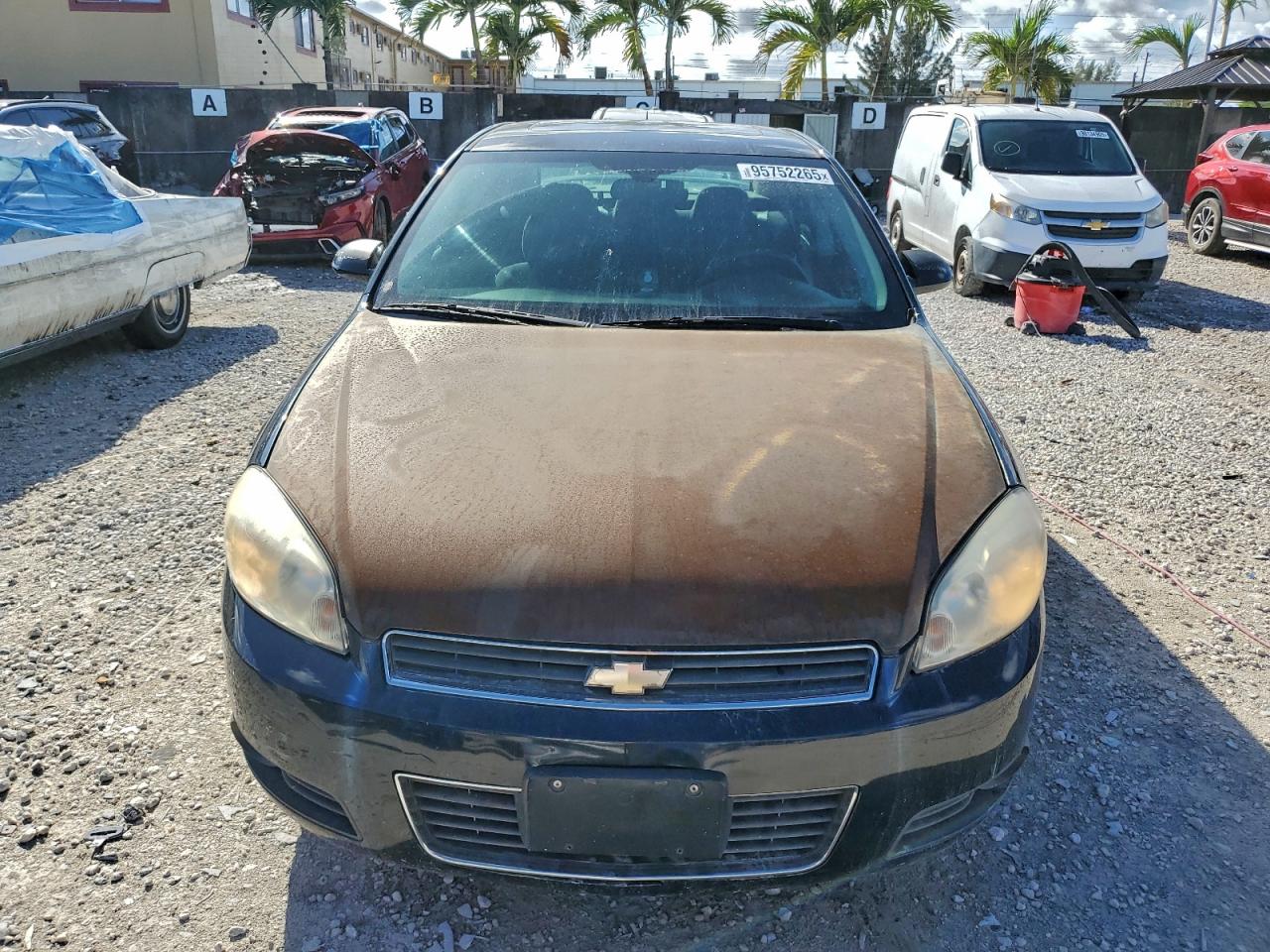 Chevrolet Impala Lt Image 3