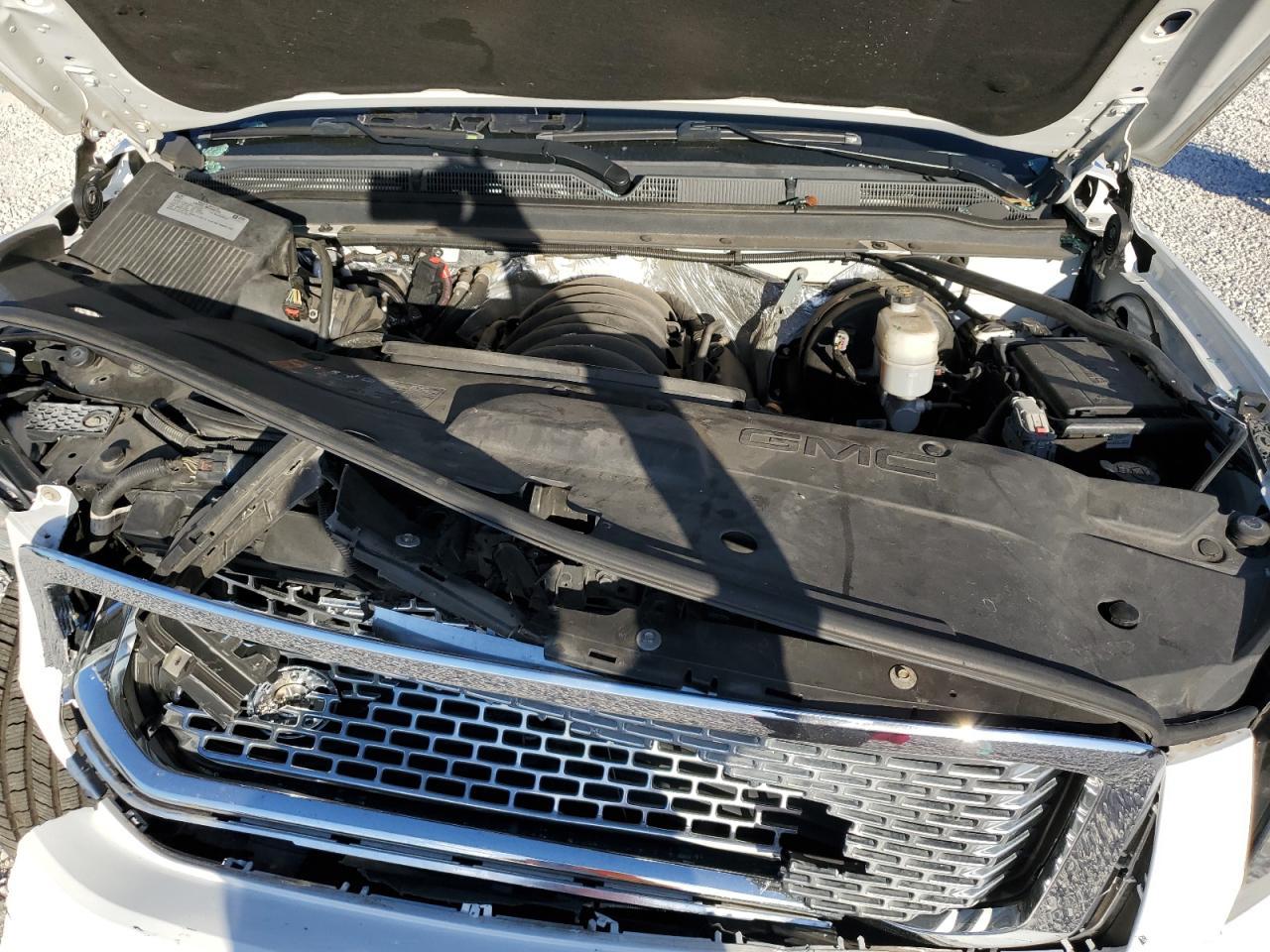 GMC Yukon C1500 Slt Image 11