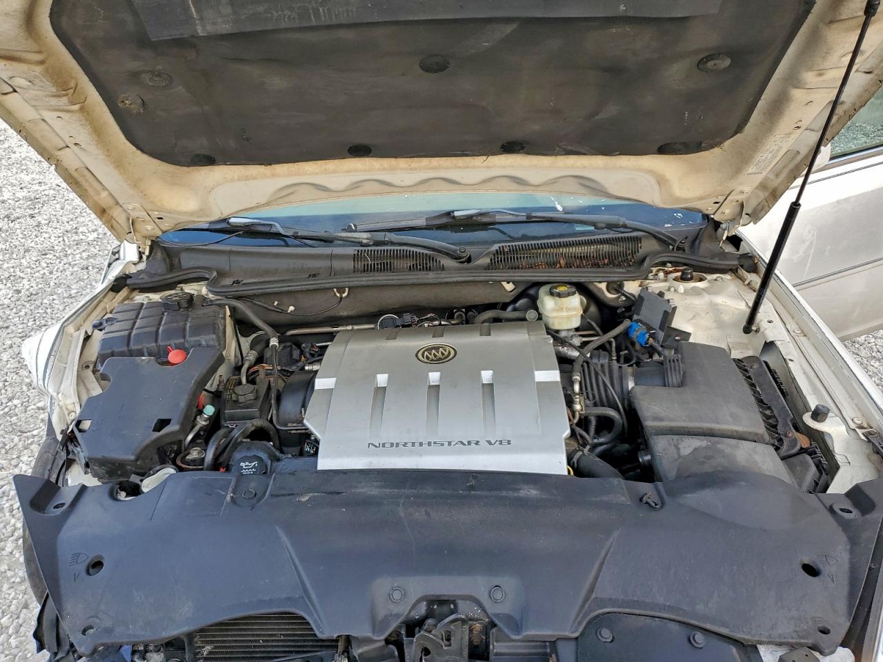 Buick Lucerne Cxs Image 10