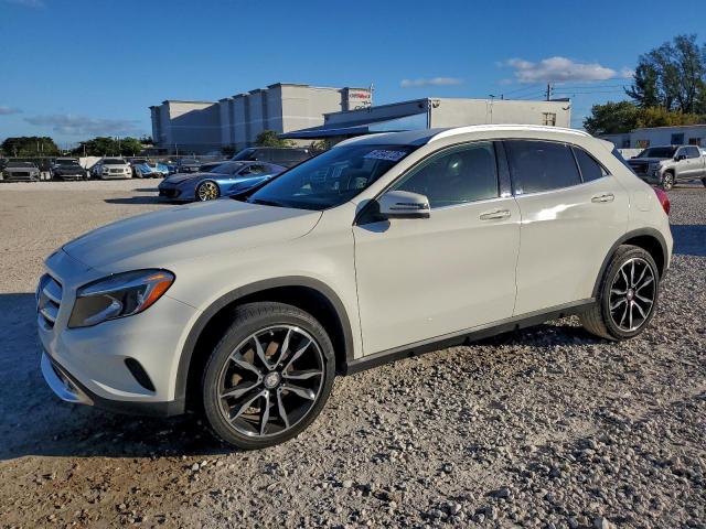  Salvage Mercedes-Benz GLA