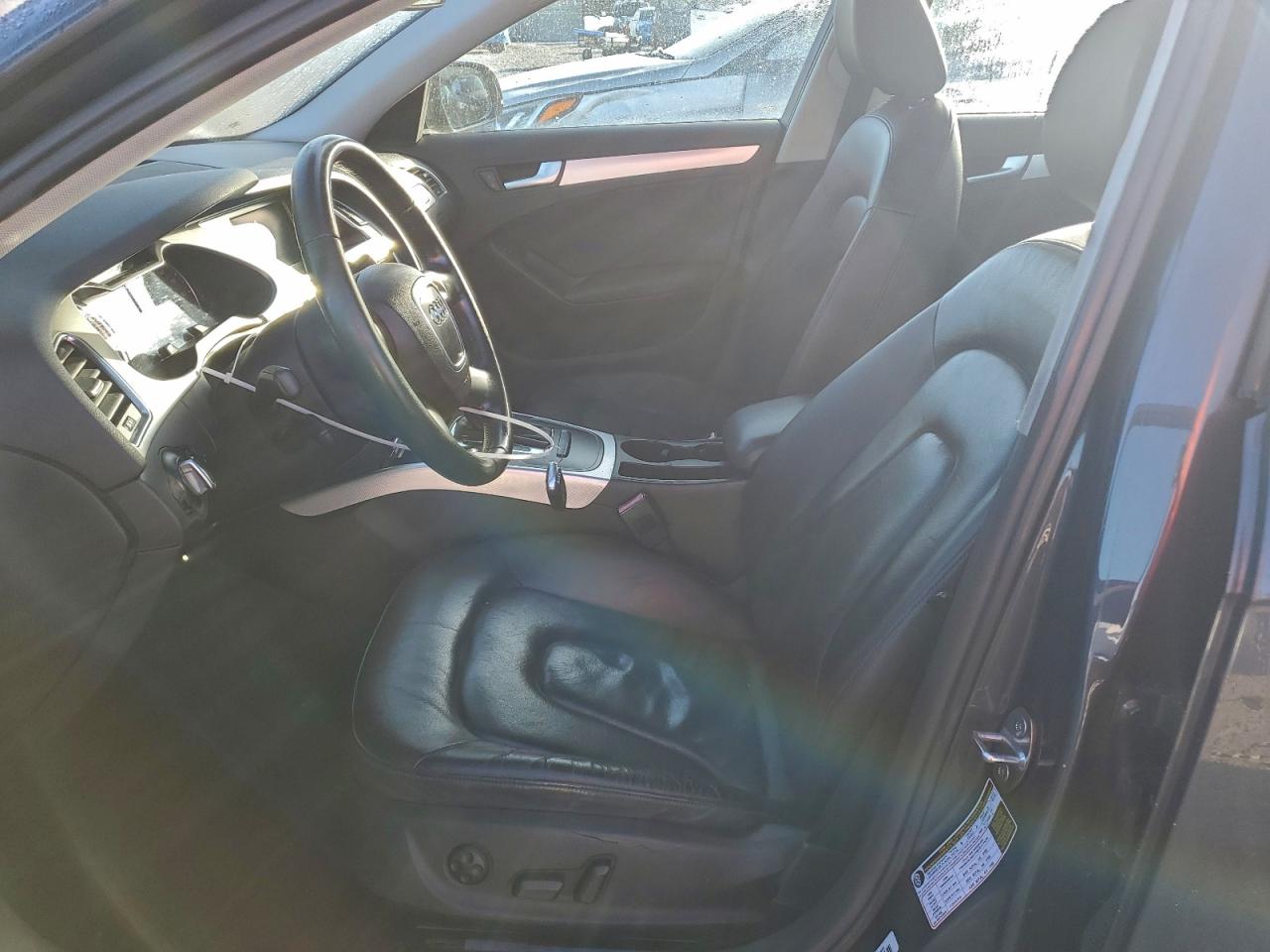 Audi A4 Premium Image 10