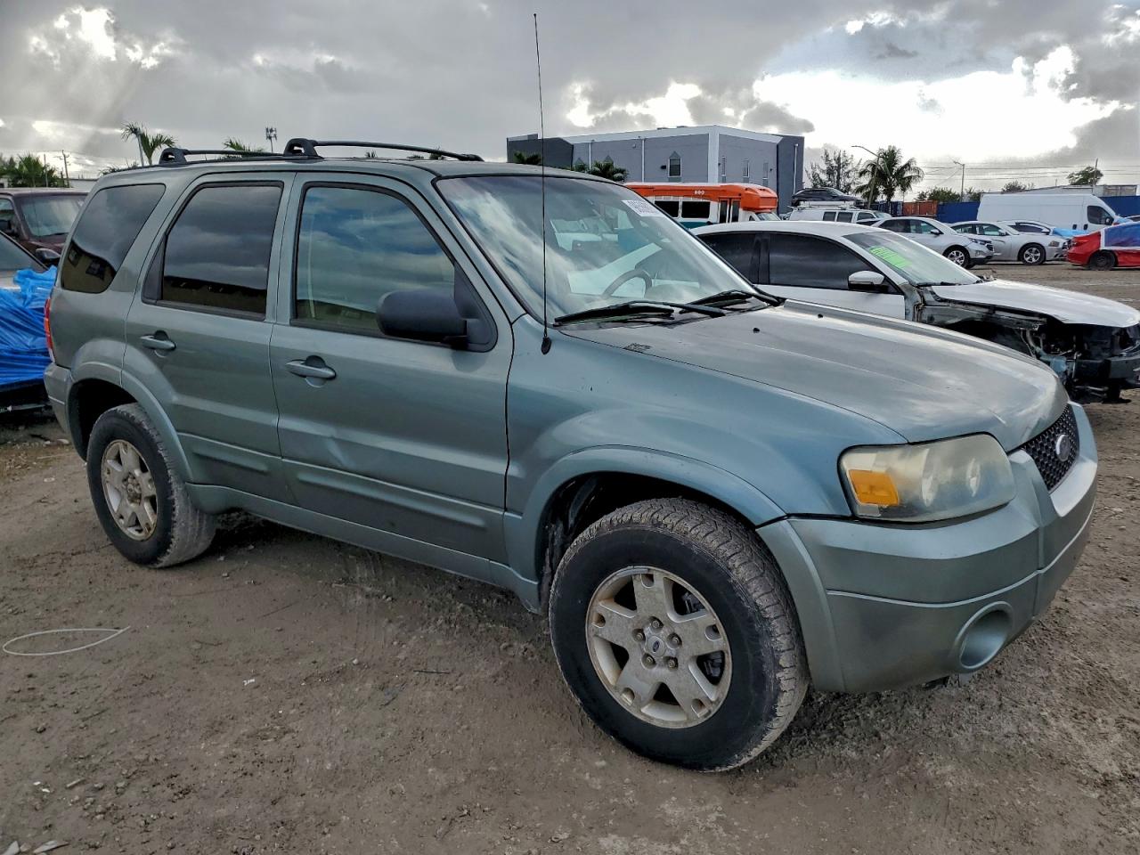 Ford Escape Limited Image 9