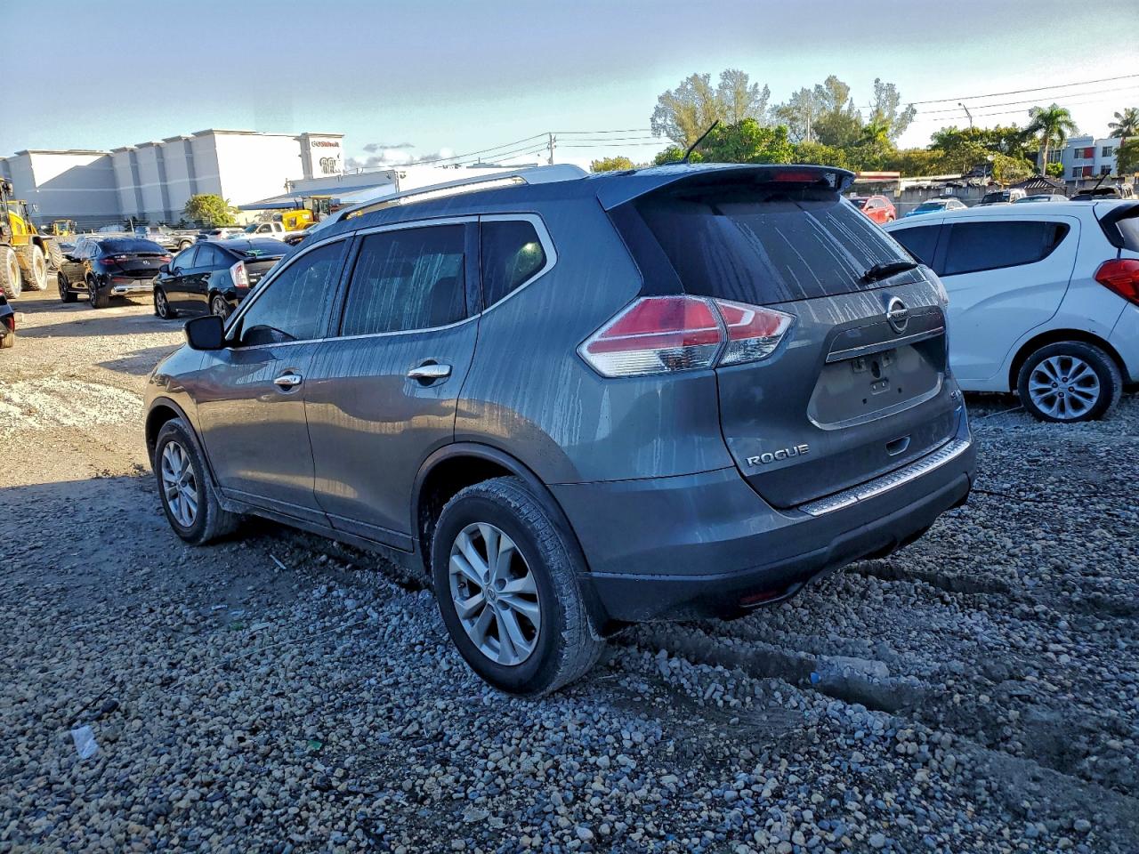 Nissan Rogue S Image 10