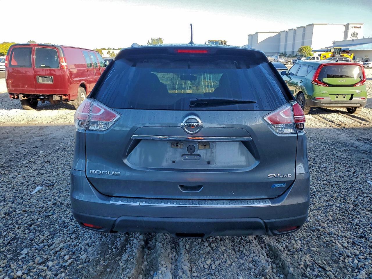Nissan Rogue S Image 9