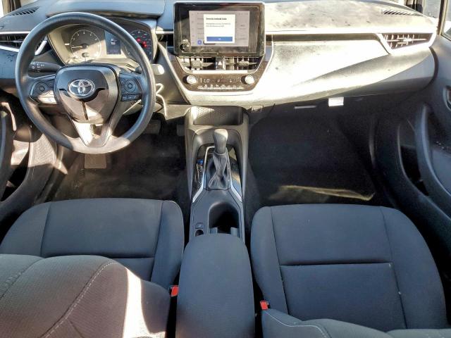 Toyota Corolla Le Image 8