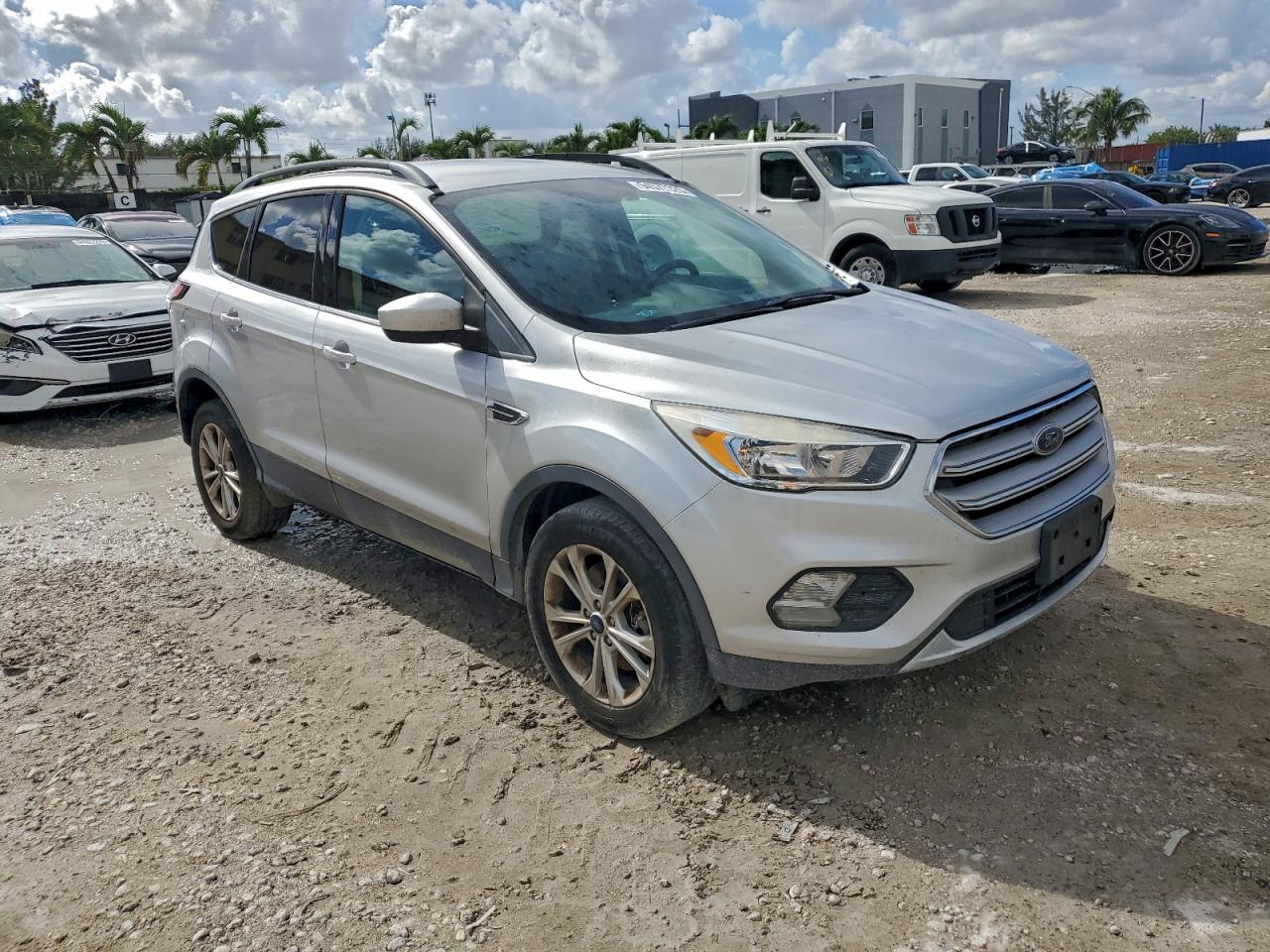 Ford Escape Se Image 3
