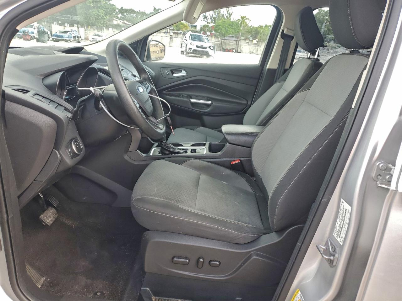 Ford Escape Se Image 4