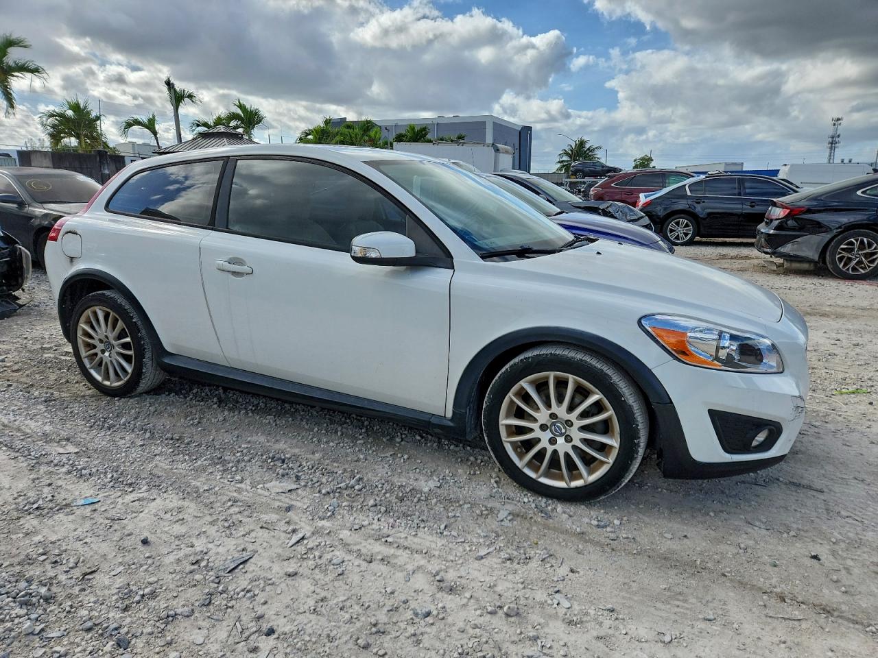 Volvo C30 T5 Image 4