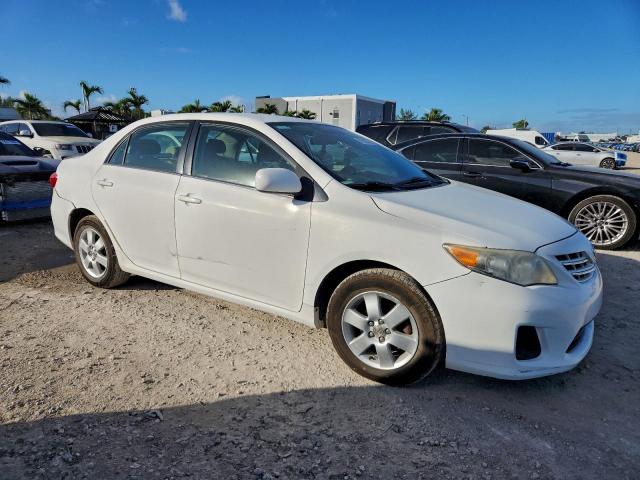 Toyota Corolla Base Image 12