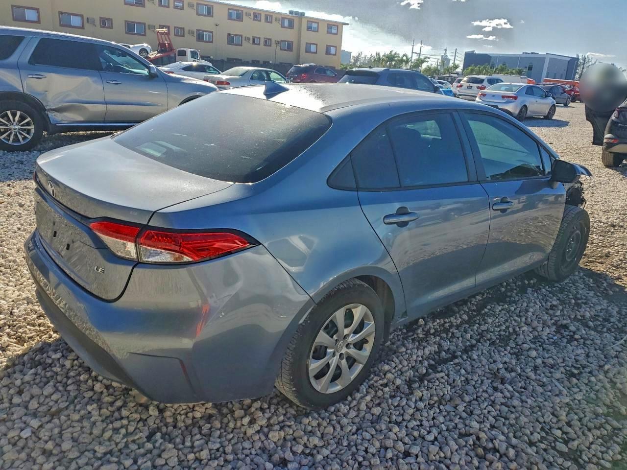 Toyota Corolla Le Image 2