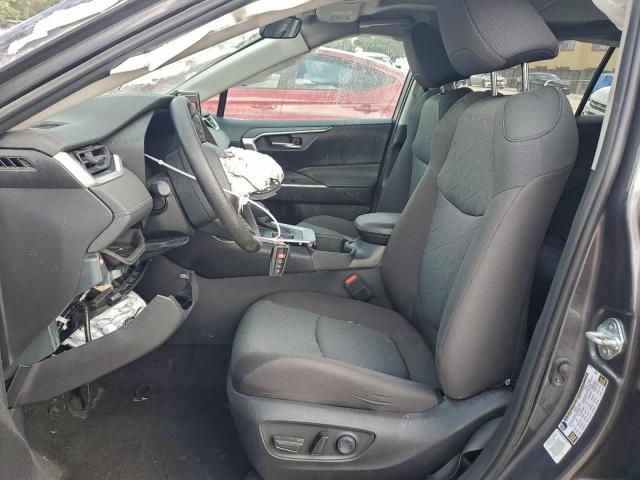 Toyota RAV4 Xle Image 2