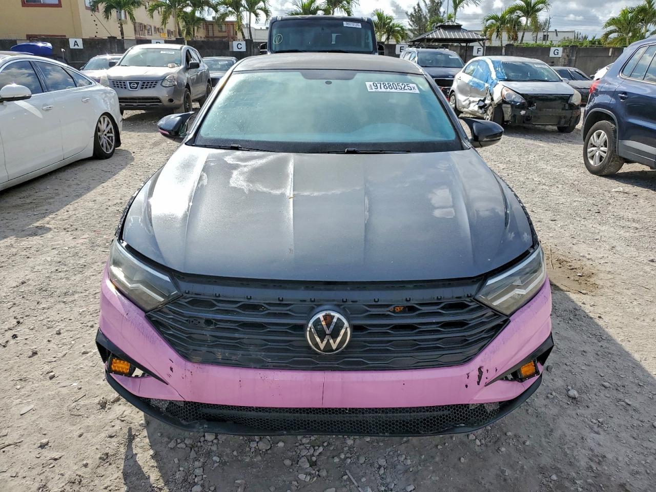 Volkswagen Jetta S Image 2