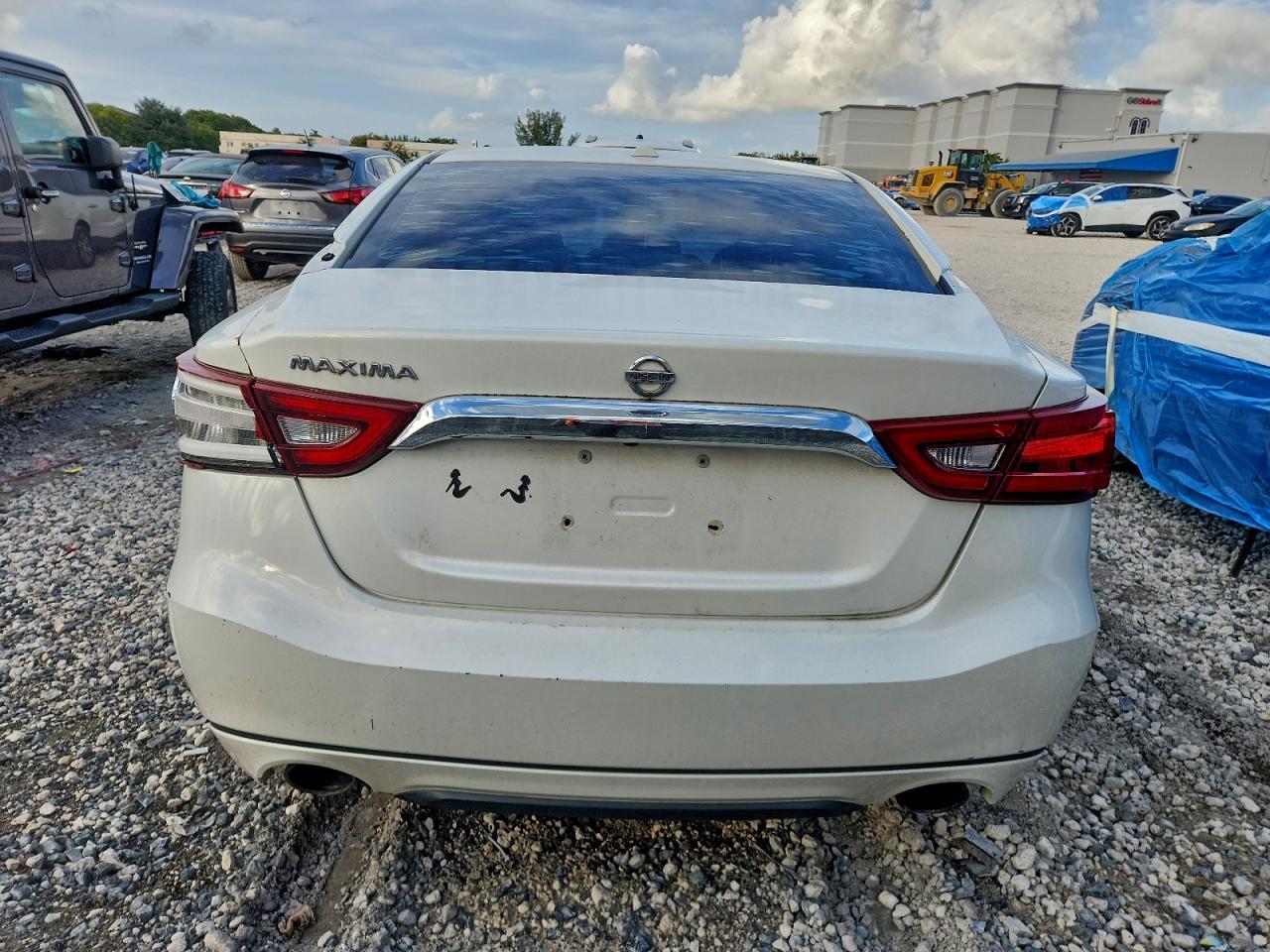 Nissan Maxima 3.5s Image 10