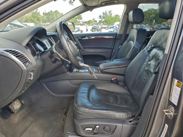 Audi Q7 Premium Plus Image 2