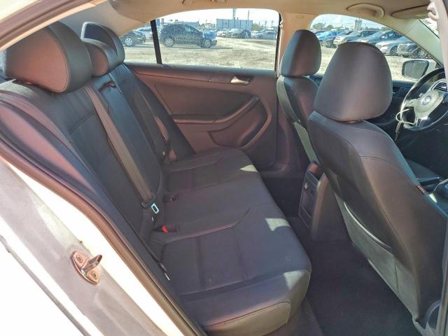 Volkswagen Jetta Se Image 10