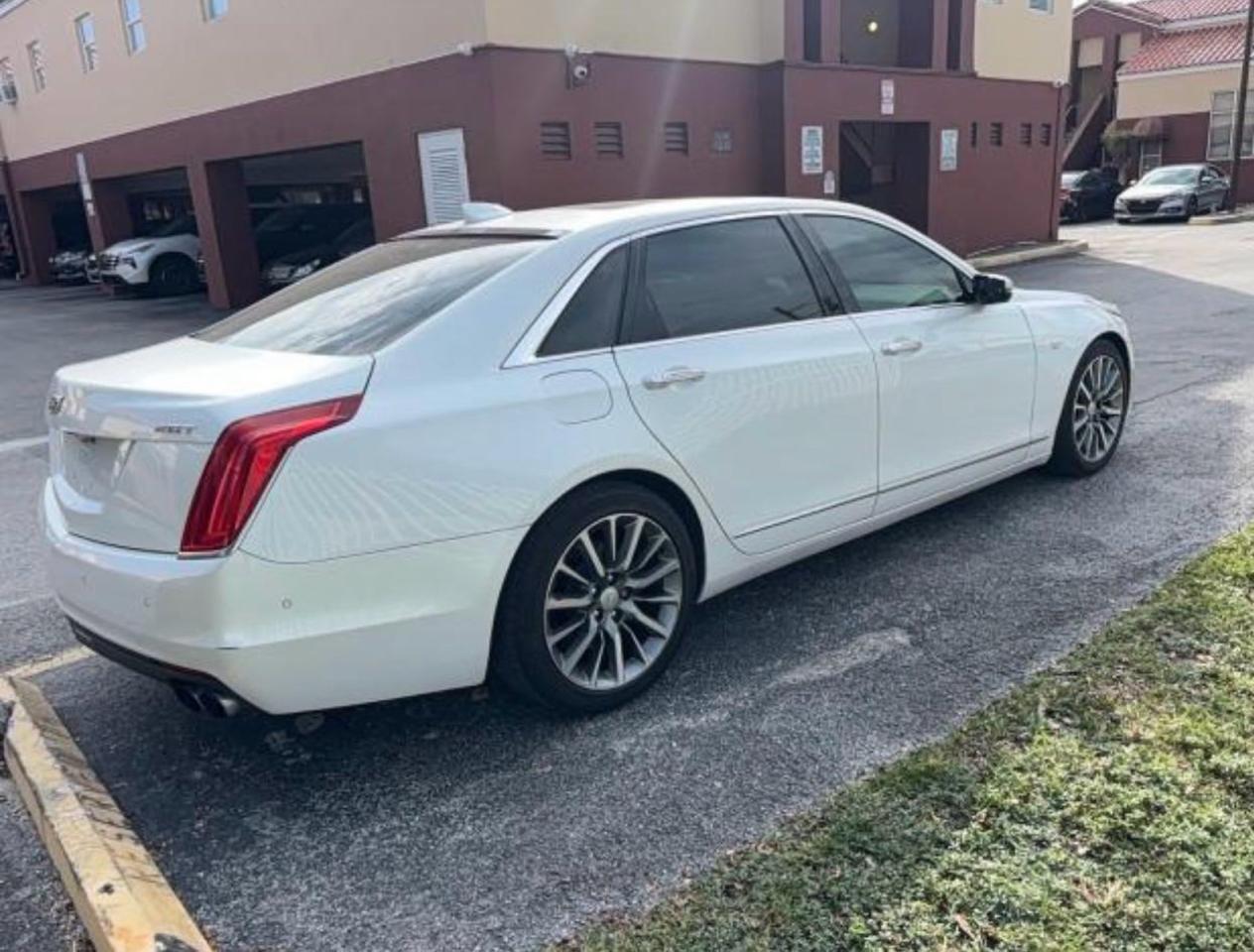 Cadillac CT6 Luxury Image 10