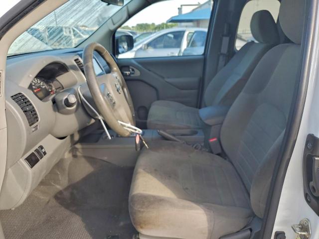 Nissan Frontier S Image 8