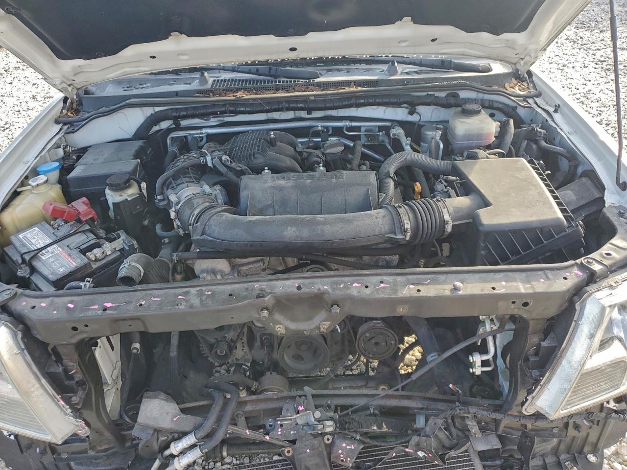 Nissan Frontier S Image 12