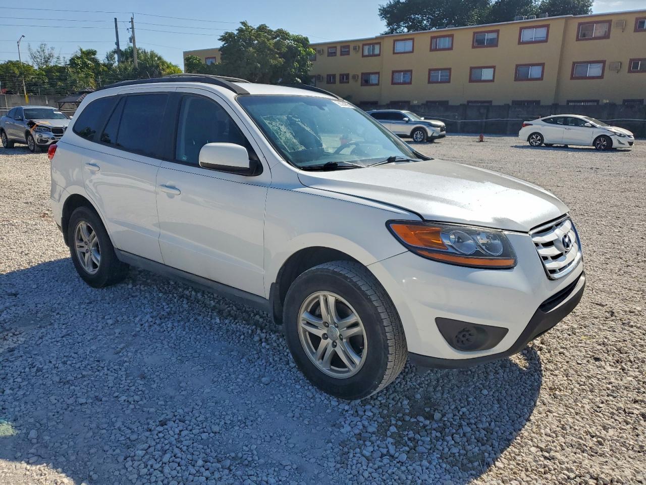 Hyundai SANTA FE Gls Image 3