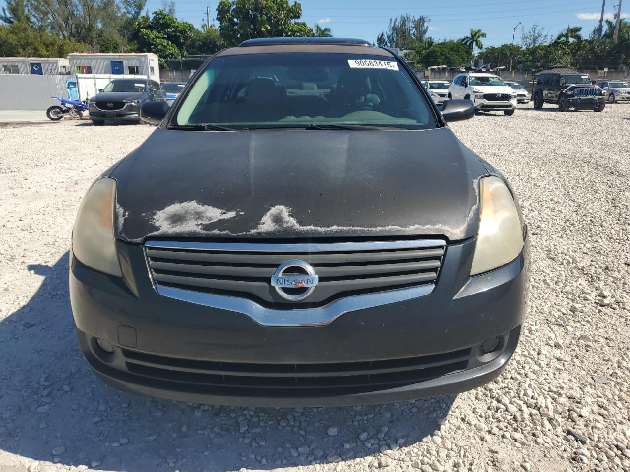 Nissan Altima 2.5 Image 12