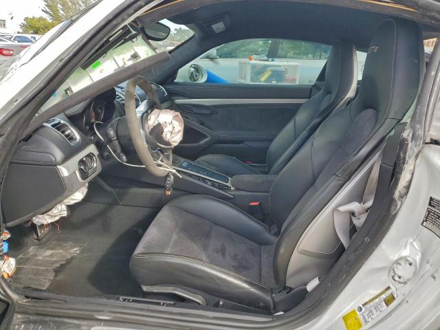 Porsche Cayman Gt4 Image 4