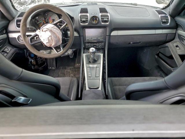 Porsche Cayman Gt4 Image 6