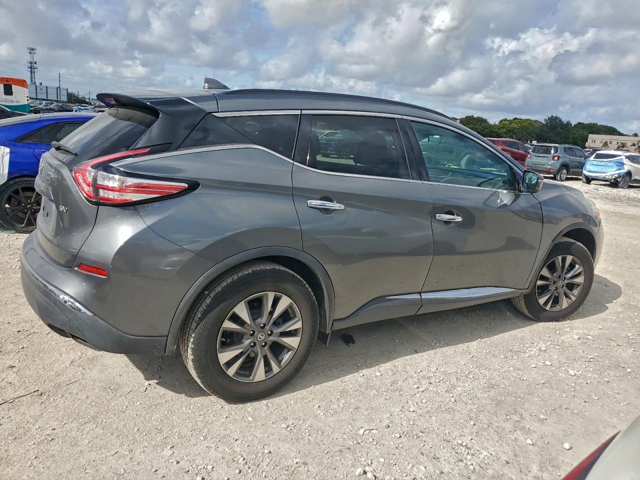 Nissan Murano S Image 9