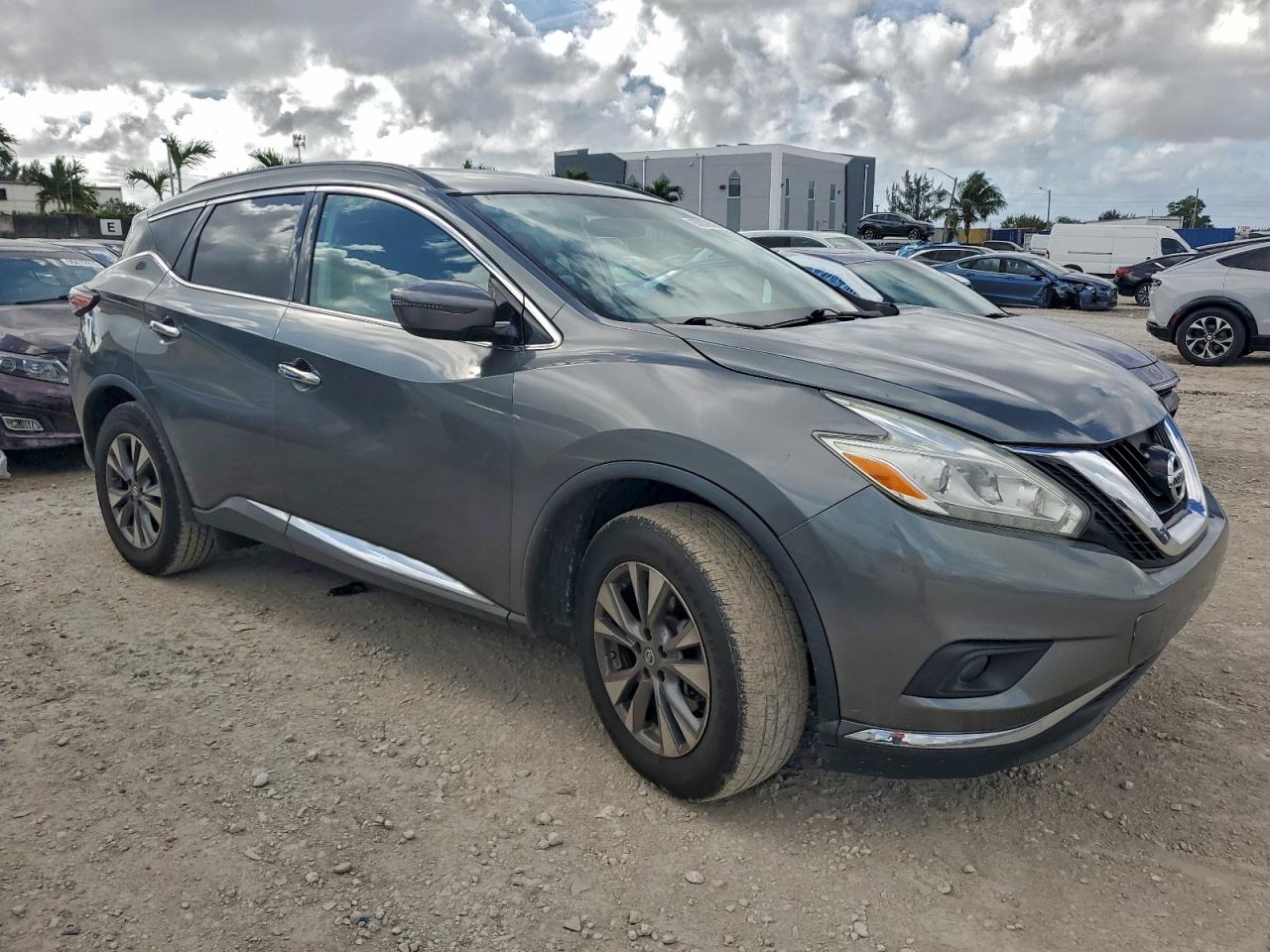 Nissan Murano S Image 3