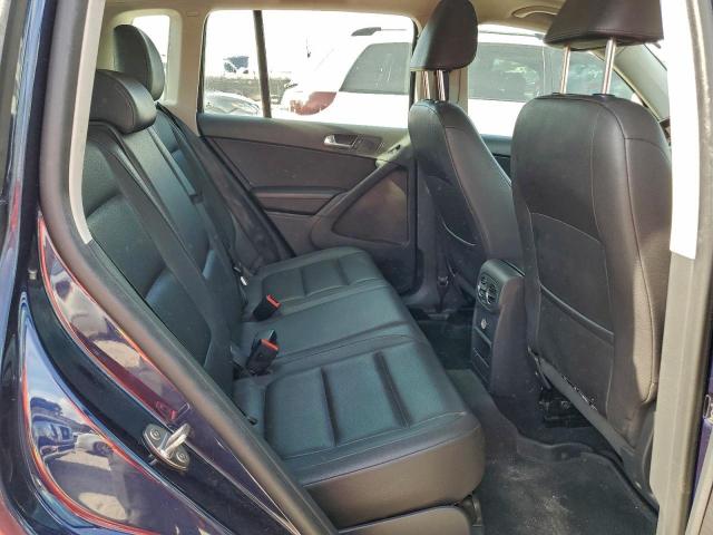 Volkswagen Tiguan S Image 8