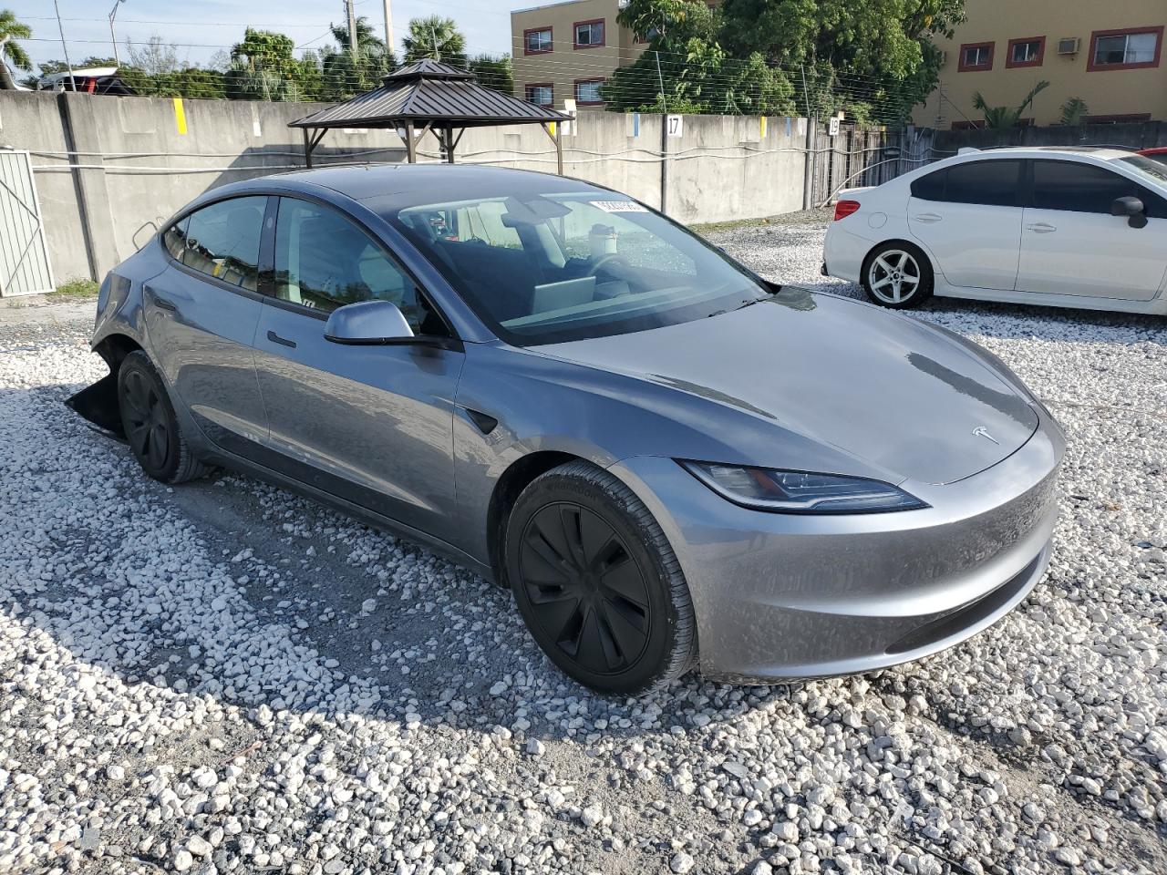 Tesla Model 3 Image 12