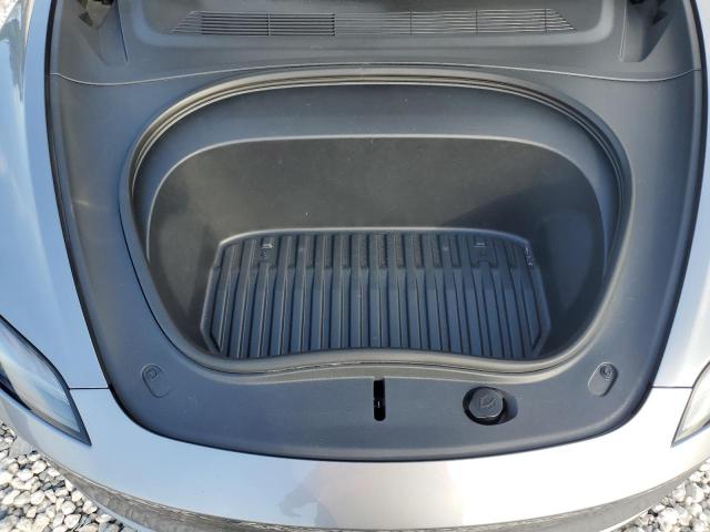 Tesla Model 3 Image 3