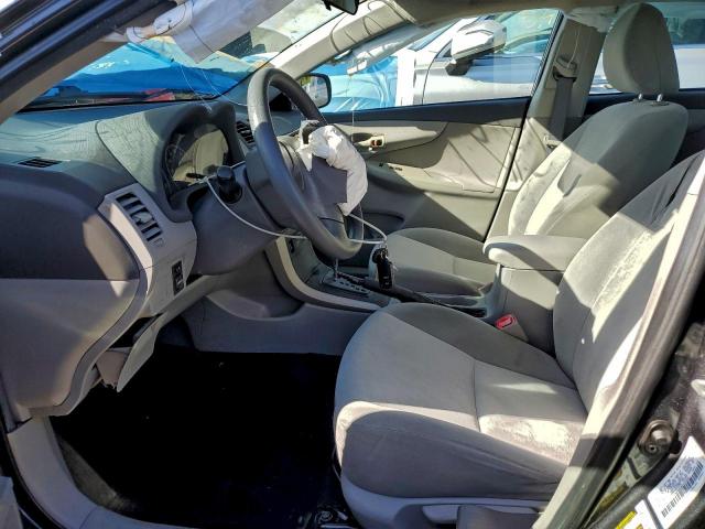 Toyota Corolla Base Image 11